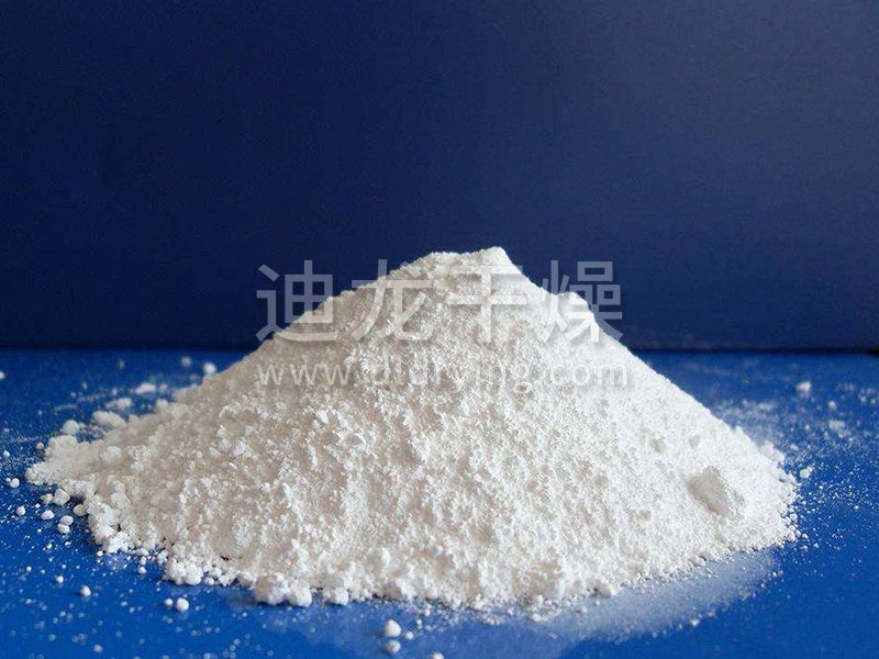 干燥后的二氧化钛粉末